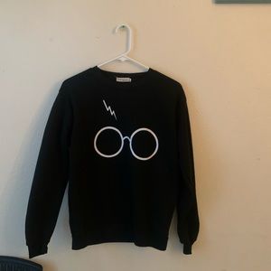 Harry Potter  crew neck. Size XL but fits L&Some M